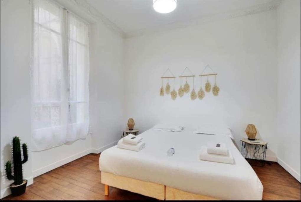 Appartement Magnifique Paris 18 Buitenkant foto
