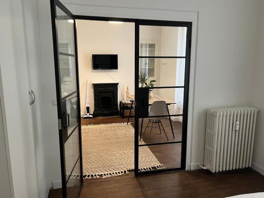 Appartement Magnifique Paris 18 Buitenkant foto