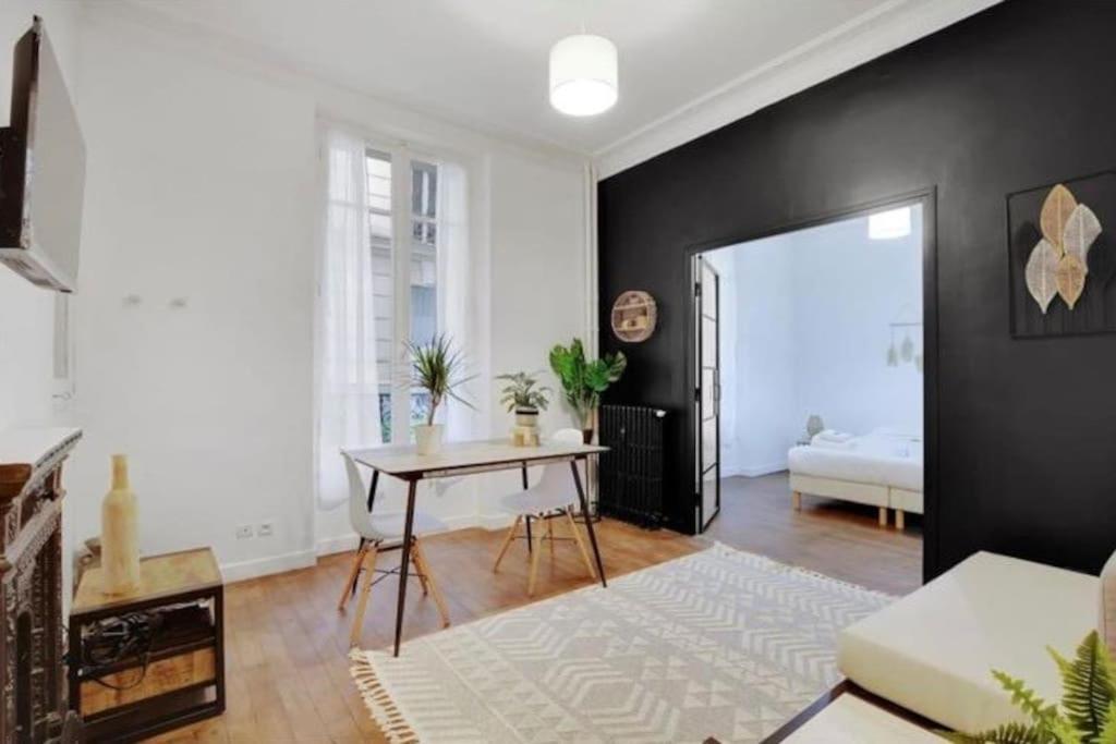 Appartement Magnifique Paris 18 Buitenkant foto