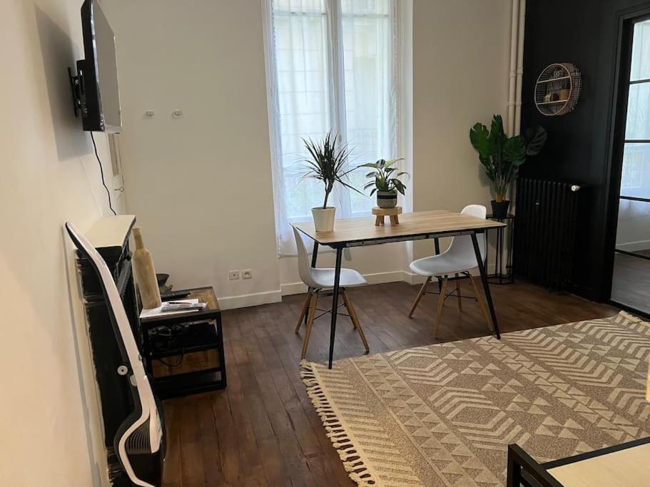 Appartement Magnifique Paris 18 Buitenkant foto